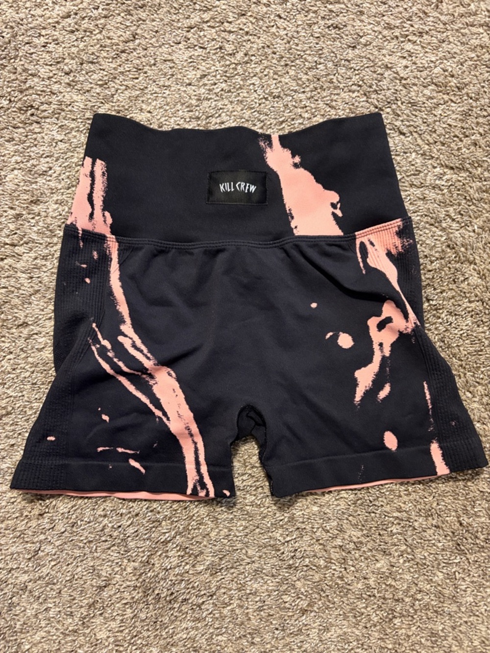 Kill Crew Women’s Seamless Black & Rose Splatter Biker Shorts Medium - Picture 3 of 7